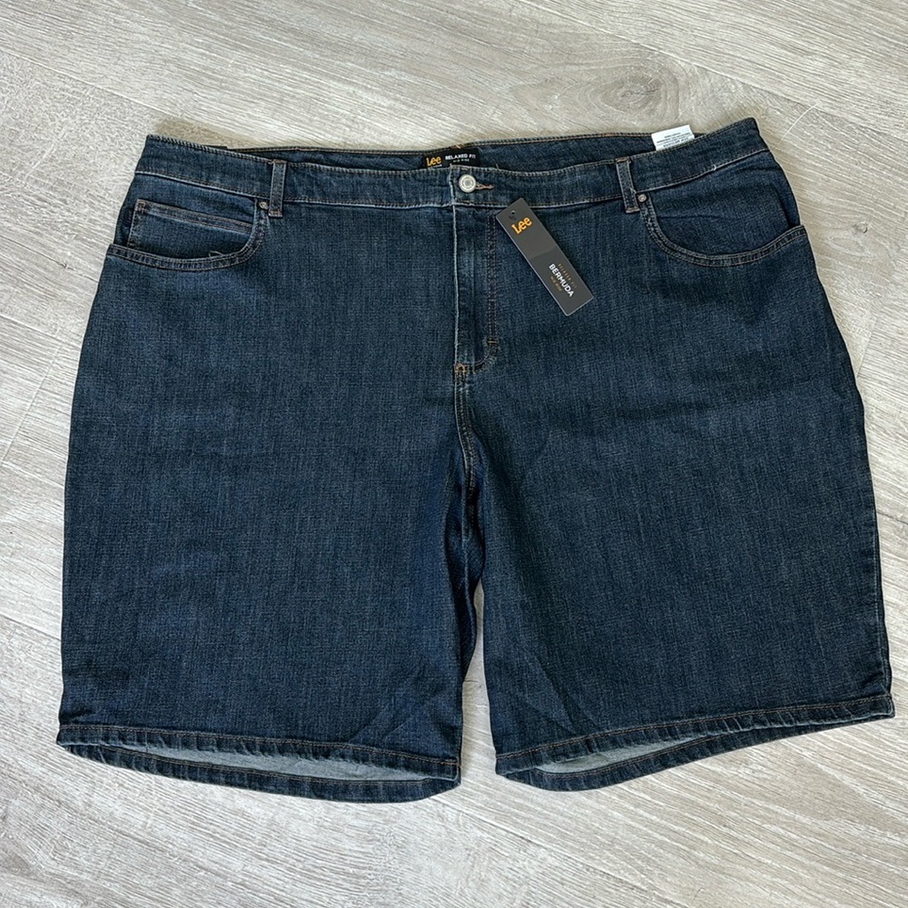 Lee Women’s Denim Lagoon Relaxed Fit Shorts Mid rise size 24W